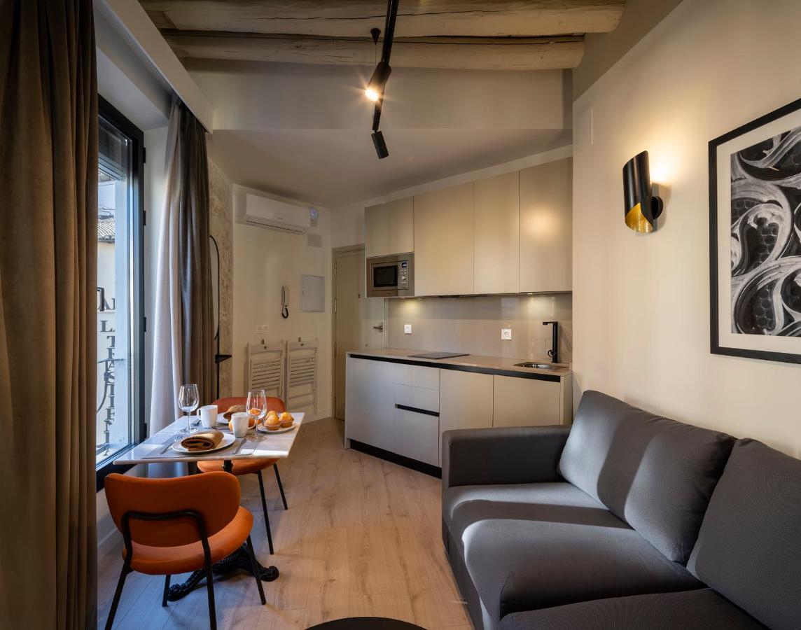 Home4U, Plaza Nueva 1 グラナダ エクステリア 写真
